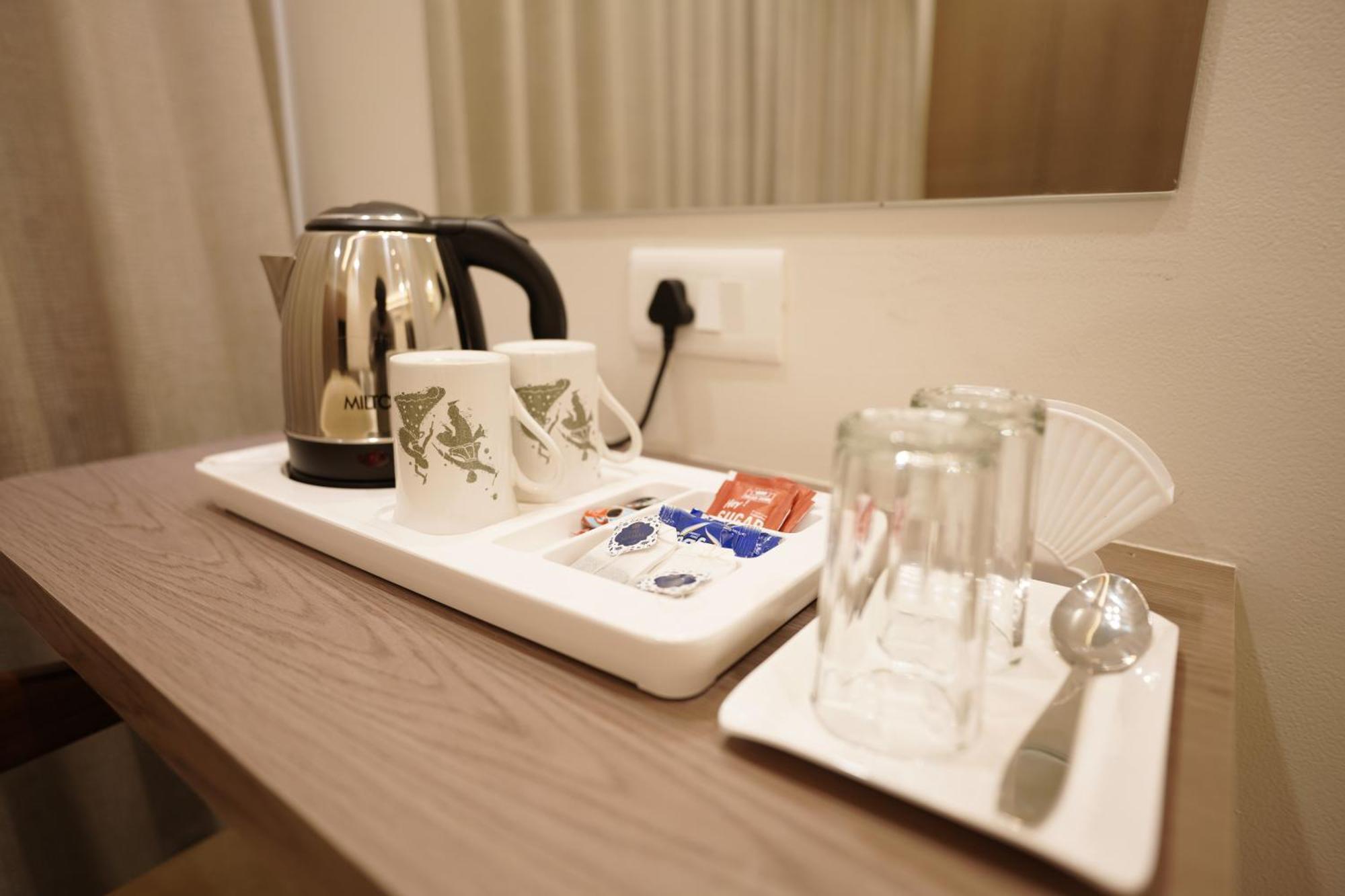 A Square Executive Hotel Aurangabad  Bagian luar foto